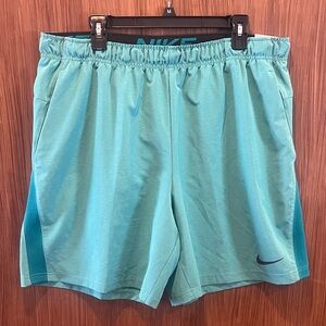 Nike Standard Dri-Fit Training Shorts NWT